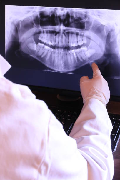 Best Emergency Gum Treatment in Lake Bluff, IL