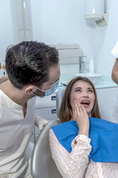 Best Emergency Dental Care for Broken or Chipped Teeth in Lake Bluff, IL